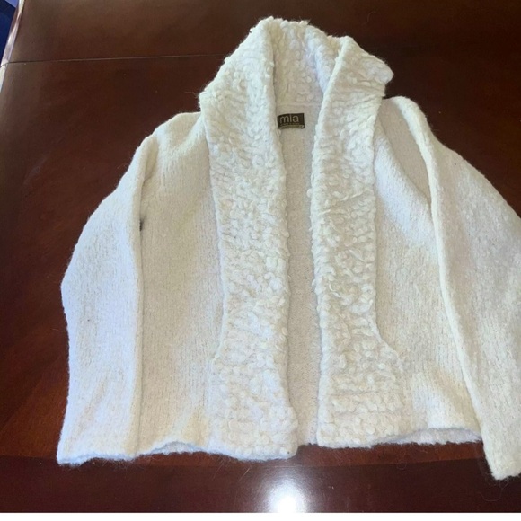 Mia Mothers In Action Sustainable Clothing Size Small/Medium 89% Alpaca Wool - Picture 1 of 7